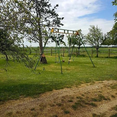 Gite Le Campagnard Saint-Germain-Des-Bois  Εξωτερικό φωτογραφία